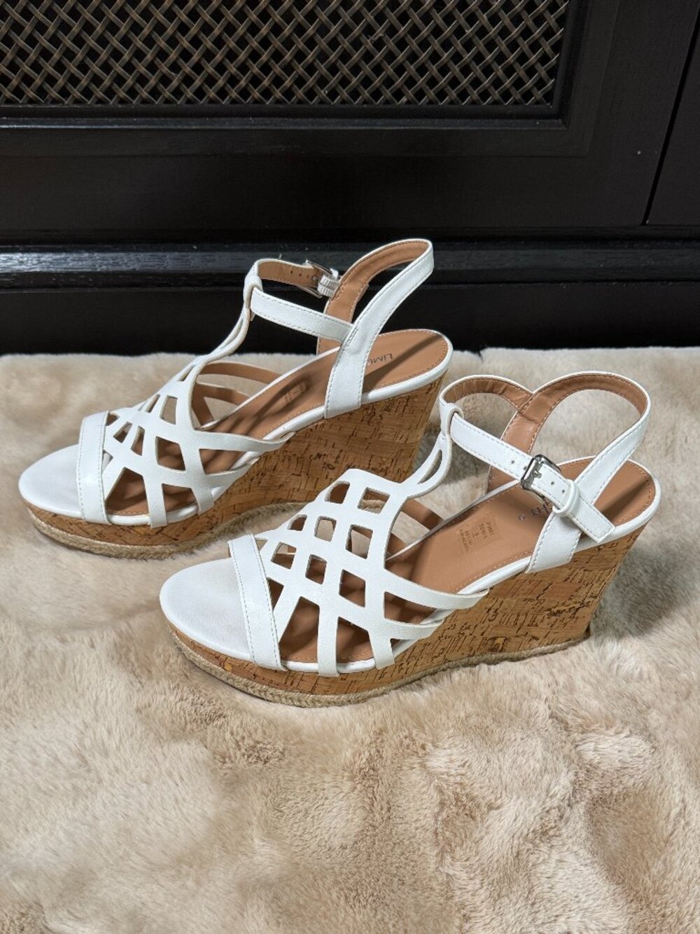 LIMELIGHT SONIA White Faux Leather Cutout Cork Wedge Platform Sandals Size 9